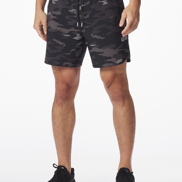 Oalka • NWT Grey Camo Athletic Shorts Size L - $20 New With Tags - From  shelby